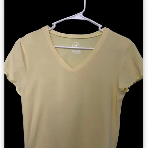 Urban real sunshine yellow crop top size L, super cute and comfortable - Picture 3 of 5
